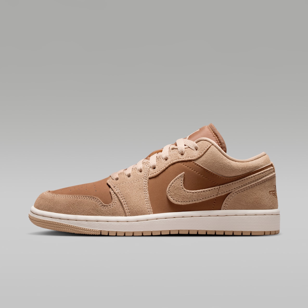 Sale. Nike JP